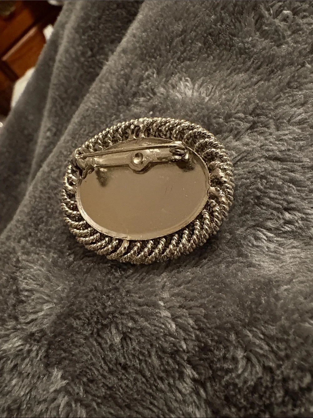 Blue and Yellow Speckled Lucite? Oval Brooch with Silver-Tone Rope Frame